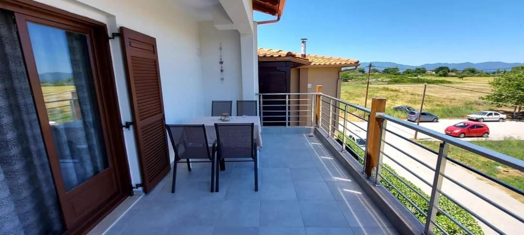 Milias Apartment'S Ierissos Værelse billede